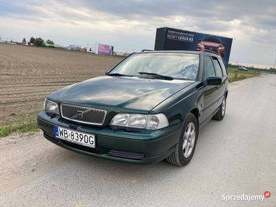 używany Volvo V70 v 70 106kw 97106kw 97