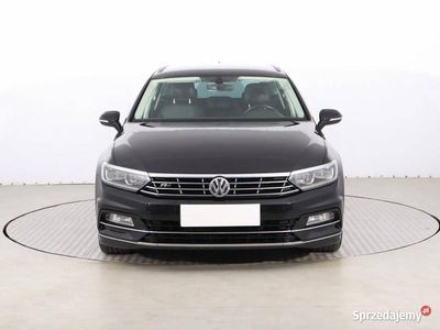 Czarny Używany 2017 VW Passat Kombi | 60 999 zł (Dość drogi)
