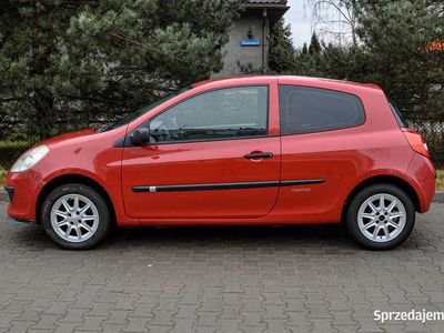 używany Renault Clio III 1,2 (75KM) LPG Salon PL