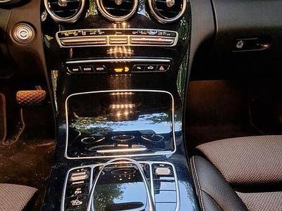 Czarny Używany 2020 Mercedes C220 Kombi | 99 000 zł (Dość drogi)