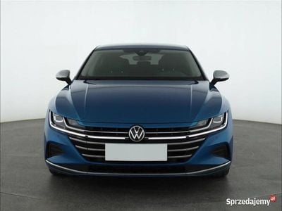 Używany VW Arteon 2021 Niebieski Sedan/Limuzyna