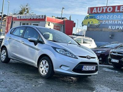 Używany Ford Fiesta 82 KM (60 kW) 2011 Srebrny Hatchback