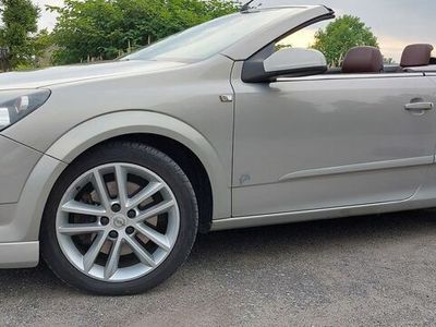 Inny kolor Używany 2006 Opel Astra Cabriolet Kabriolet | 10 000 zł