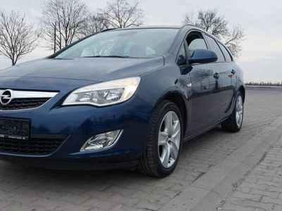 używany Opel Astra 1.4dm 140KM 2011r. 185 016km