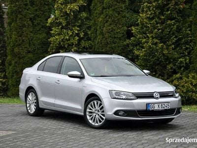 Szary Używany 2014 VW Jetta Hybrid Sedan/Limuzyna | 37 900 zł