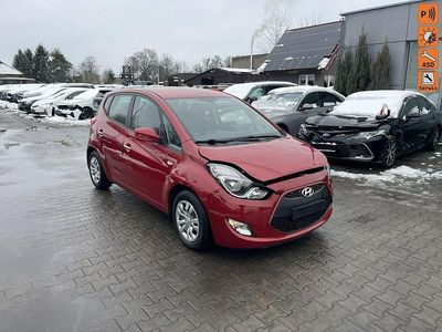Czerwony (metalik, perła) Używany 2016 Hyundai ix20 Hatchback | 24 900 zł