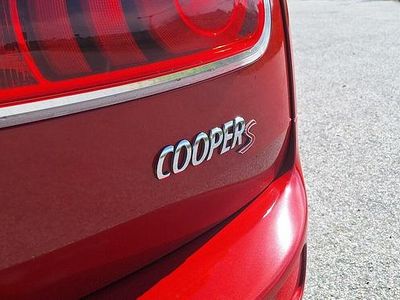 Czerwony Używany 2017 Mini Clubman Kombi | 49 000 zł