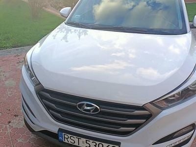 Biały Używany 2017 Hyundai Tucson SUV | 59 500 zł (Dobra cena)
