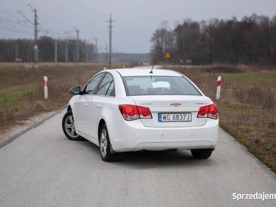 używany Chevrolet Cruze LS 1.6 benzyna 2010 rok