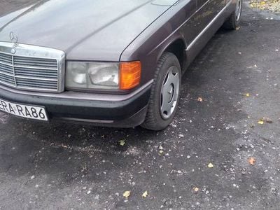 Używany 1992 Mercedes 190 Sedan/Limuzyna | 9900 zł