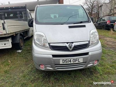 Szary Używany 2014 Opel Vivaro Minivan | 20 500 zł