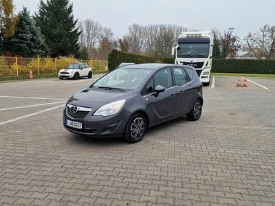 używany Opel Meriva Z Niemiec Benzyna Bagażnik Rowerowy Got Do