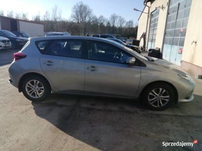 używany Toyota Auris II LIFT 2017