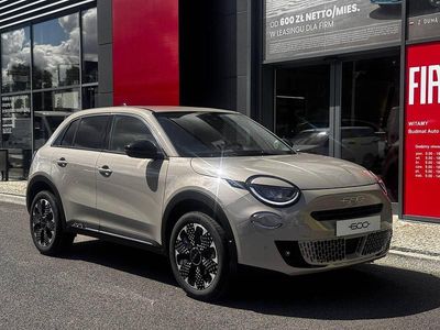 Lakier metalizowany lazurowy acqua Nowe 2025 Fiat 600 La Prima SUV | 103 010 zł (Uczciwa cena)