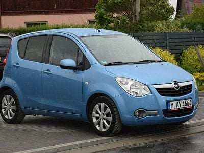 Używany Opel Agila 95 KM (69 kW) 2014 Niebieski (metalik) Hatchback