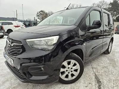 Używany Opel Combo 131 KM (96 kW) 2021 Czarny Kombi