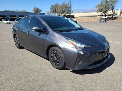 używany Toyota Prius 1.8dm 122KM 2017r. 59 900km