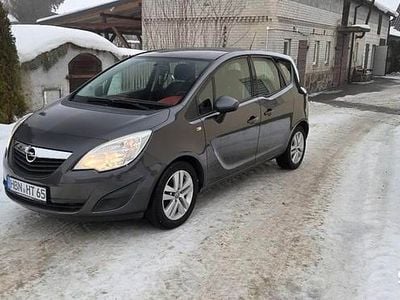 Grafitowy Używany 2010 Opel Meriva Minivan | 14 999 zł (Uczciwa cena)