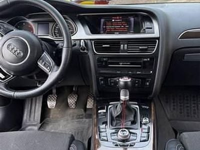 Używany Audi A4 S-Line 2012 Czarny Kombi