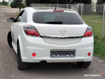 używany Opel Astra GTC OPC