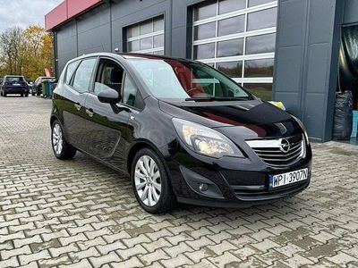 Czarny (metalik) Używany 2011 Opel Meriva Minivan | 19 900 zł (Uczciwa cena)