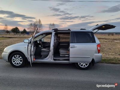 używany Kia Carnival 2,9 CRDi 161 tyś. skóra elektr hak 7-osob