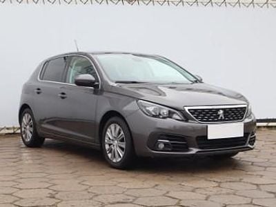 Używany Peugeot 308 131 KM (96 kW) 2018 Szary Hatchback