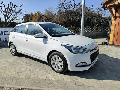 Używany Hyundai i20 2015 Biały Kombi
