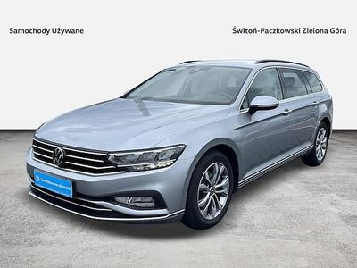 Używany 2021 VW Passat Kombi | 86 900 zł (Dość drogi)