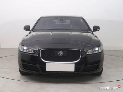 Czarny Używany 2016 Jaguar XE Sedan/Limuzyna | 58 499 zł (Uczciwa cena)