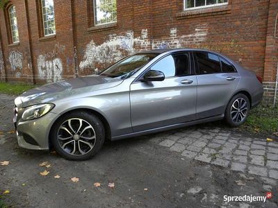 Używany 2016 Mercedes C200 | 50 999 zł (Uczciwa cena)