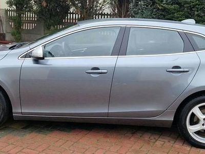 Używany 2016 Volvo V40 R-Design | 33 800 zł (Dobra cena)