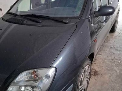Grafitowy Używany 2002 Renault Scénic Minivan | 4400 zł (Dobra cena)