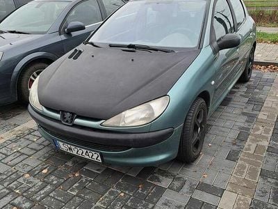 Zielony Używany 2001 Peugeot 206 Hatchback | 2800 zł (Uczciwa cena)