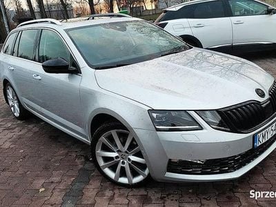 Używany Skoda Octavia 2018 Srebrny Kombi