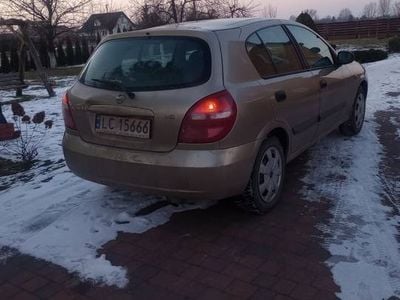 Nissan Almera