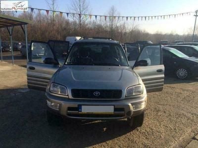 używany Toyota RAV4 2dm 129KM 2000r. 220 700km