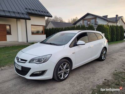 używany Opel Astra KOMBI 12.2012 LIFT 1.7CDTI