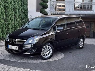 Używany Opel Zafira 115 KM (84 kW) 2011 Czarny (metalik) Minivan