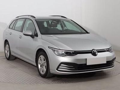 Srebrny Używany 2022 VW Golf VIII Kombi | 57 999 zł (Super Cena)