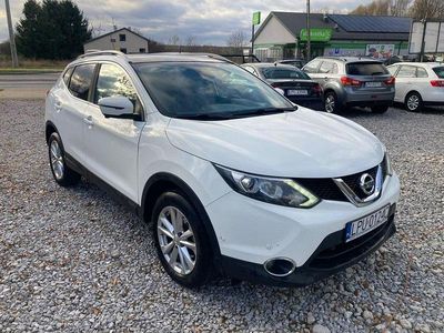 Biały Używany 2016 Nissan Qashqai SUV | 42 900 zł (Uczciwa cena)
