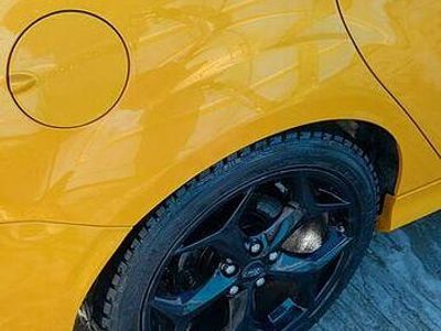 Używany Ford Focus ST 2013 Żółtozłoty Kombi