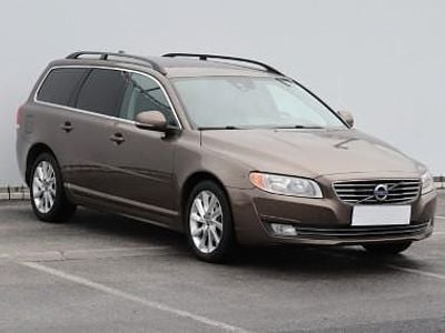 Czerwony Używany 2014 Volvo V70 Kombi | 39 499 zł