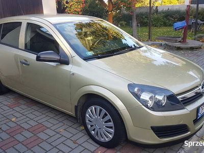 używany Opel Astra ASTRA H 2004 1.4 90KM SALON POLSKA MAŁY PRZEBIEG 109TKm2004 1.4 90KM SALON POLSKA MAŁY PRZEBIEG 109TKm
