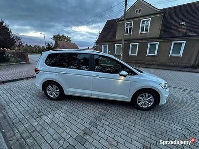 Biały Używany 2020 VW Touran Comfortline Minivan | 74 900 zł (Drogi)