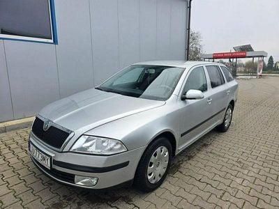 Srebrny Używany 2007 Skoda Octavia Kombi | 6990 zł (Uczciwa cena)