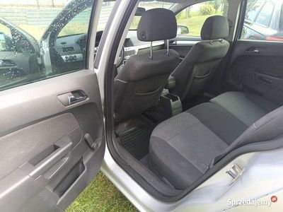 Używany Opel Astra 90 KM (66 kW) 2009