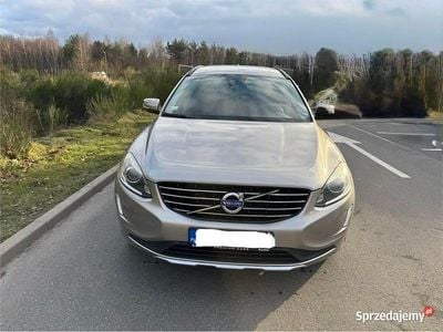 Złoty Używany 2013 Volvo XC60 Momentum SUV | 44 900 zł (Uczciwa cena)