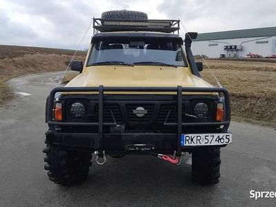 Używany Nissan Patrol 1989 Żółty SUV