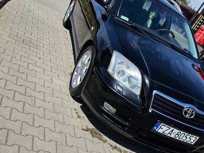 Używany 2003 Toyota Avensis | 10 700 zł